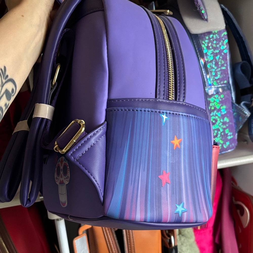 Loungefly Pixar Coco backpack - Picture 4 of 5